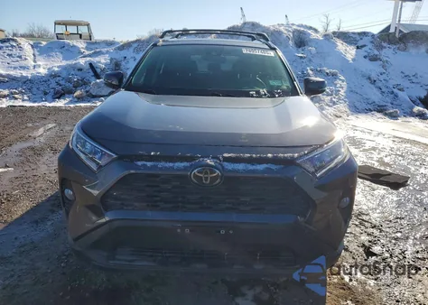 2020 Toyota Rav4 Xle Premium из США, поврежденный, VIN JTMA1RFV9LD528805